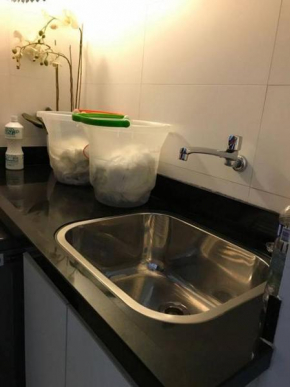 APARTAMENTO CONFORTAVEL E BEM LOCALIZADO NA ZONA SUL DO RIO